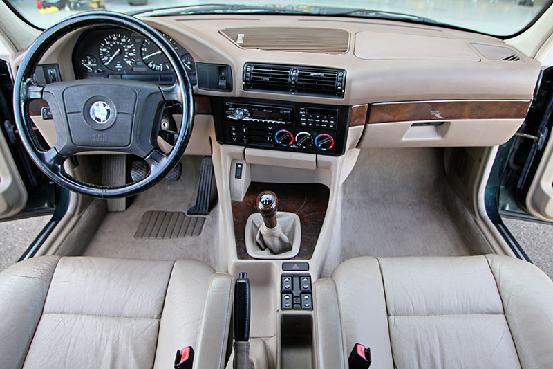 download BMW 525 525i workshop manual