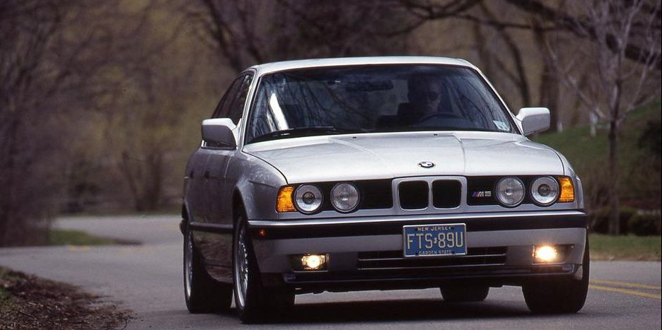 download BMW 525i 535i M5 E34 able workshop manual