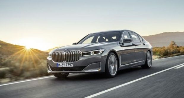 download BMW 735i able workshop manual