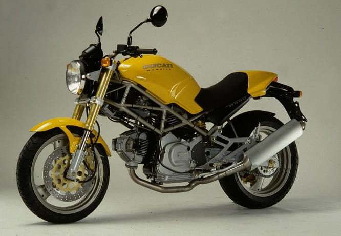 download Ducati M600 M750 M900 Monster Motorcycle in able workshop manual