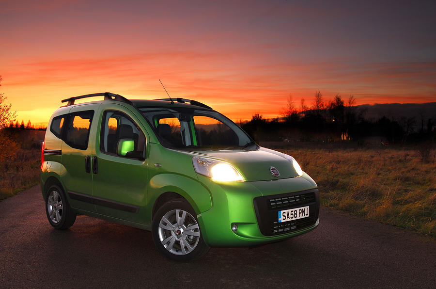 download FIAT QUBO able workshop manual