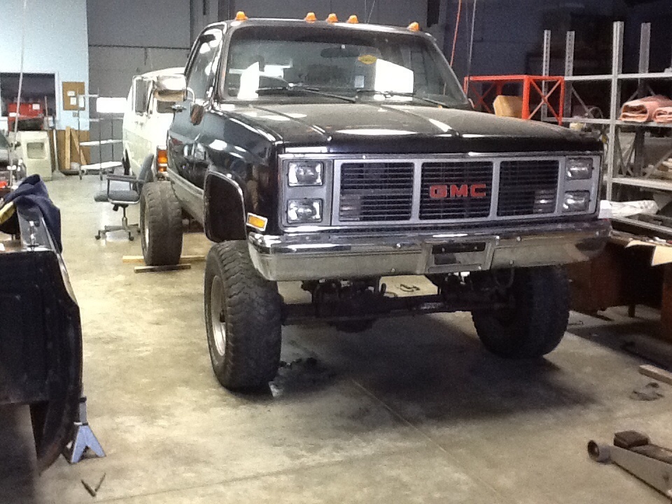 download GMC K2500 workshop manual