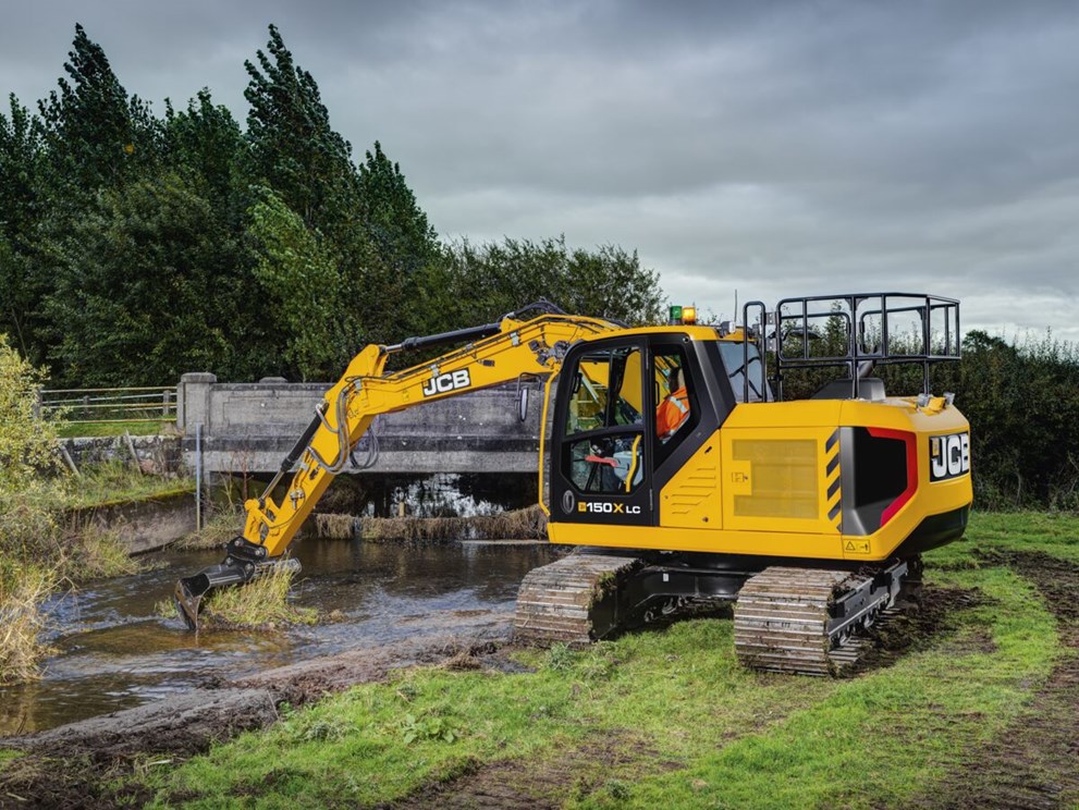 download JCB JS150LC Tracked Excavator able workshop manual