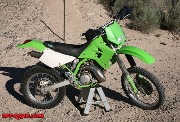 download KAWI KDX200 Motorcycle able workshop manual