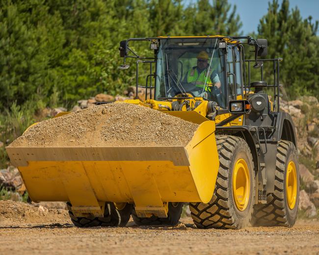 download KOMATSU WA600 3 Wheel Loader + Field ASSEMBLY+ Operation able workshop manual