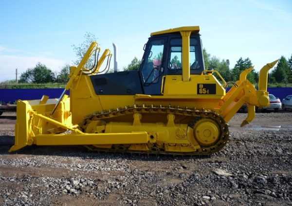 download Komatsu D65E 12 Bulldozer able workshop manual