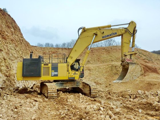 download Komatsu PC1250LC 7 1 up able workshop manual