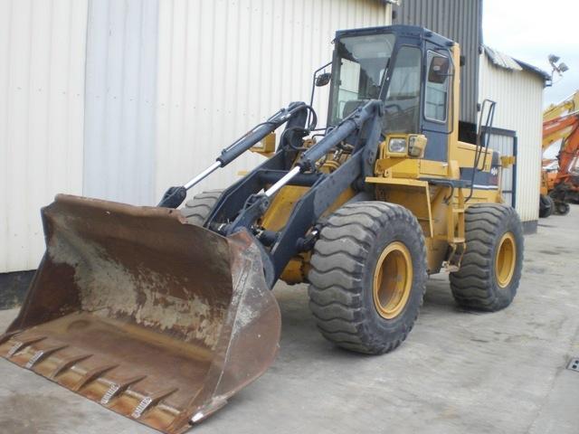 download Komatsu WA200 1 Wheel Loader 10001 up able workshop manual