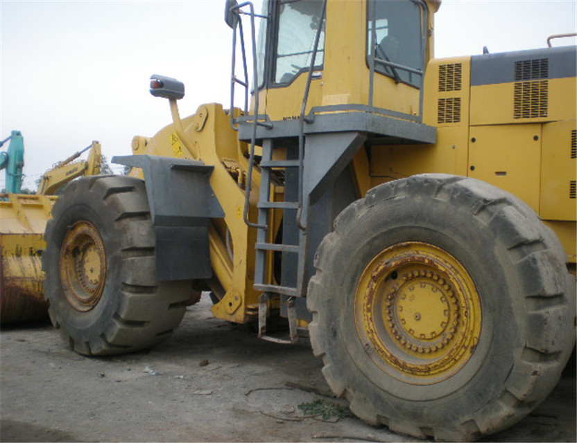 download Komatsu WA600 3 Wheel Loader able workshop manual