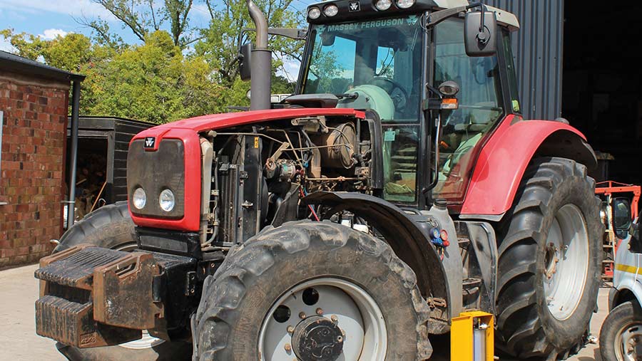 download Massey Ferguson MF135 MF150 MF165 tractor workshop manual