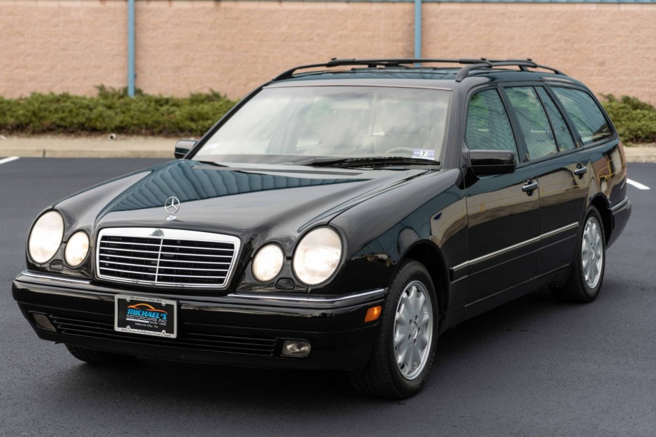 download Mercedes Benz E320 able workshop manual