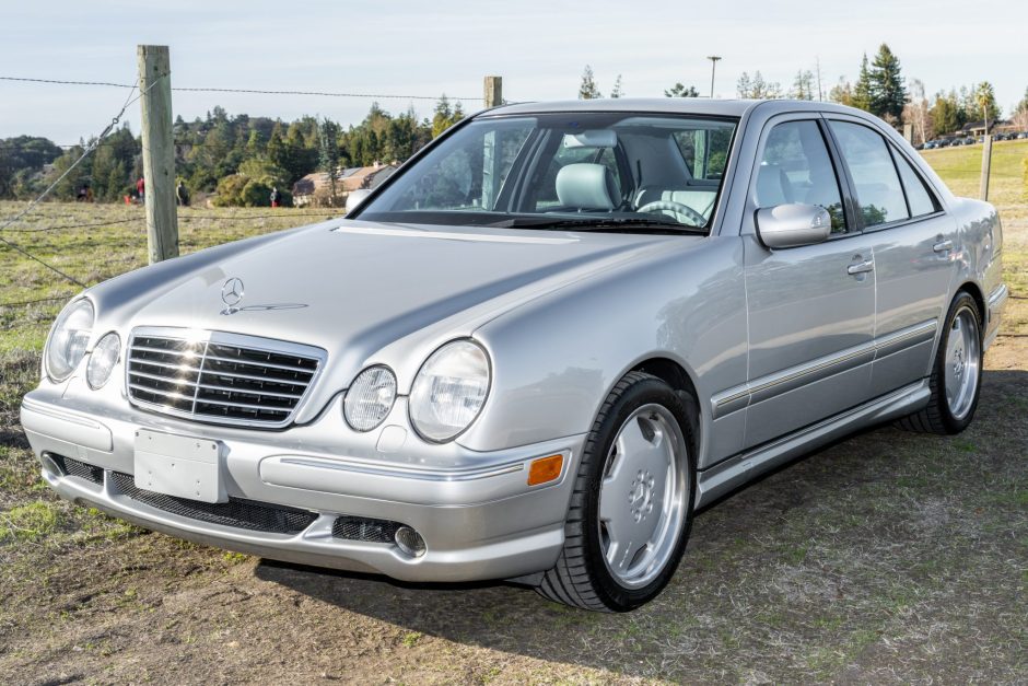 download Mercedes Benz E55 AMG able workshop manual