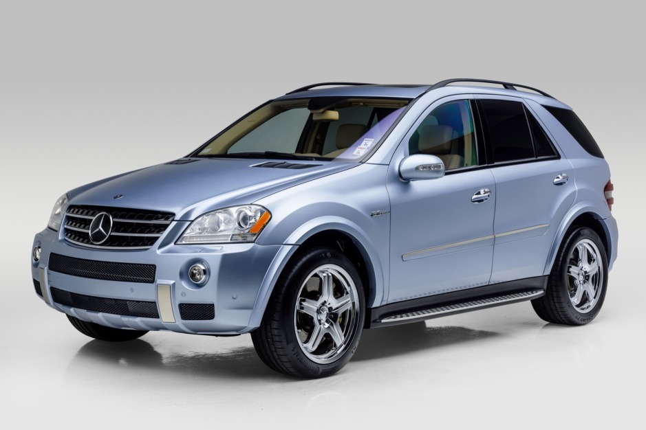 download Mercedes Benz ML63 AMG able workshop manual