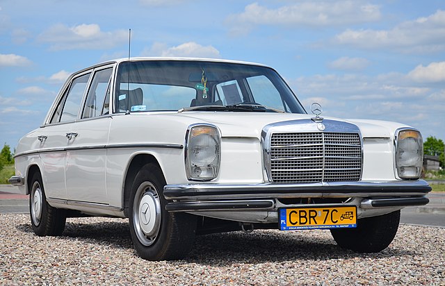 download Mercedes Benz W115 240D able workshop manual