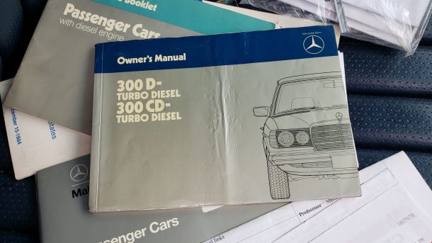 download Mercedes Benz W123 300D Turbo Manu able workshop manual