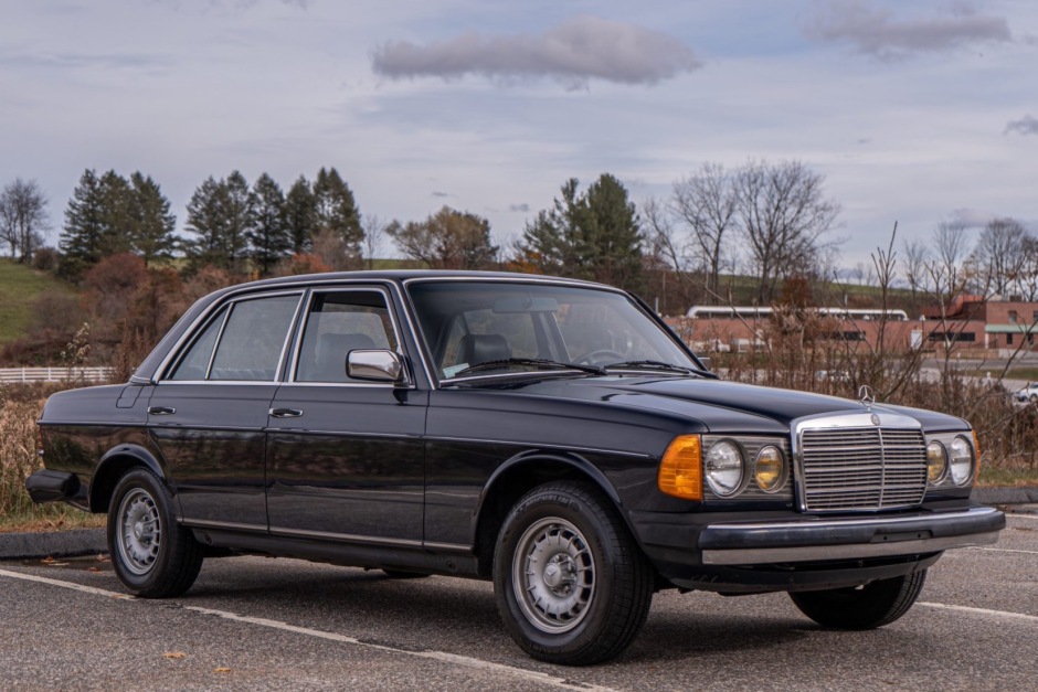 download Mercedes Benz W123 300D Turbo Manu able workshop manual