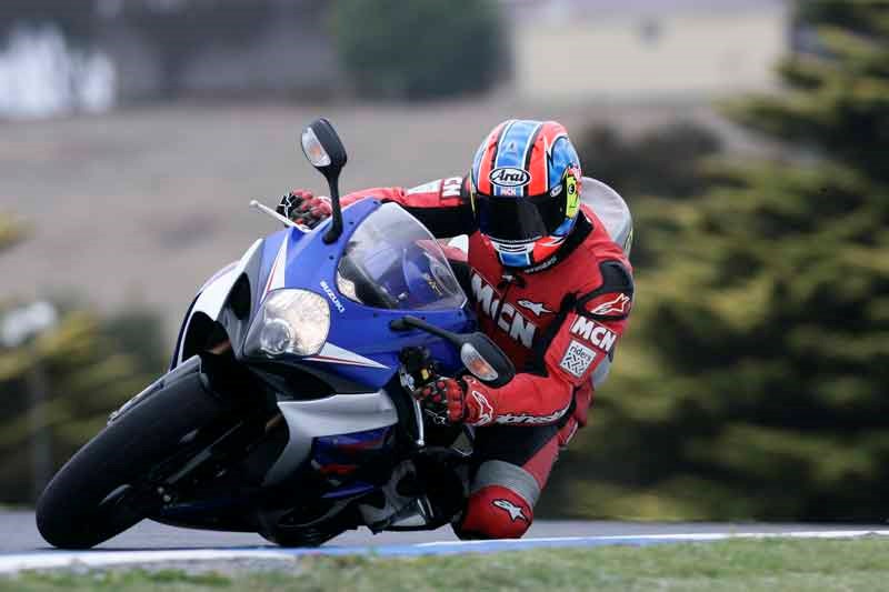 download Suzuki Gsx R1000 GSXR1000 K7 Motorcycle able workshop manual