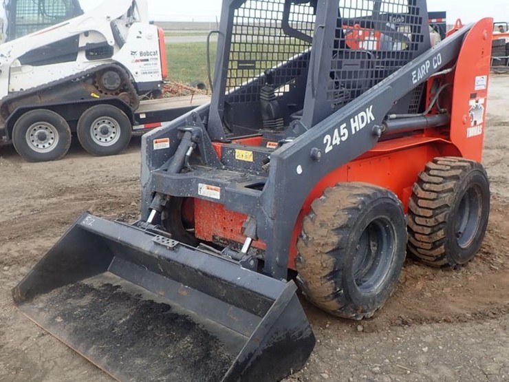 download Thomas 245 Skid Steer Loader able workshop manual