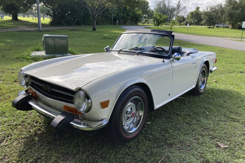 download Triumph TR6 able workshop manual