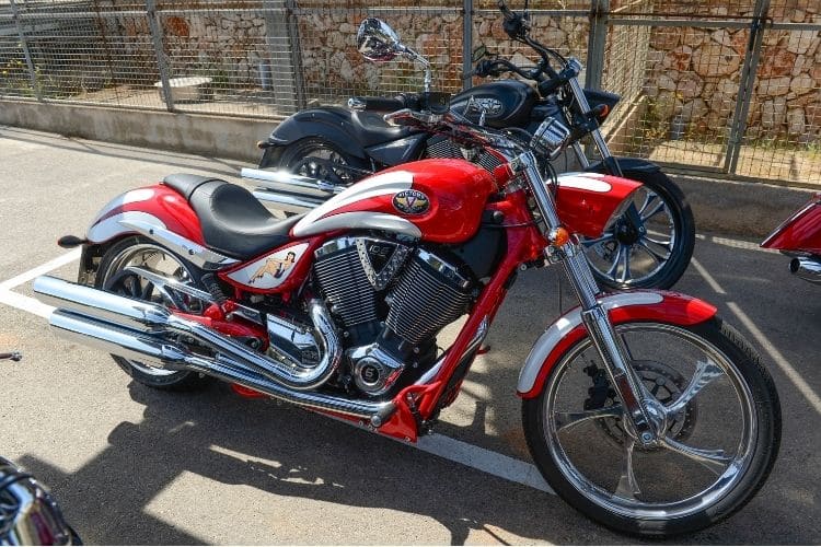 download VICTORY MOTORCYCLES Classic CRUISER able workshop manual