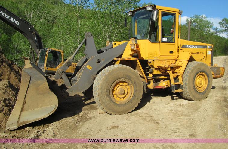 download Volvo L90D Wheel Loader able workshop manual