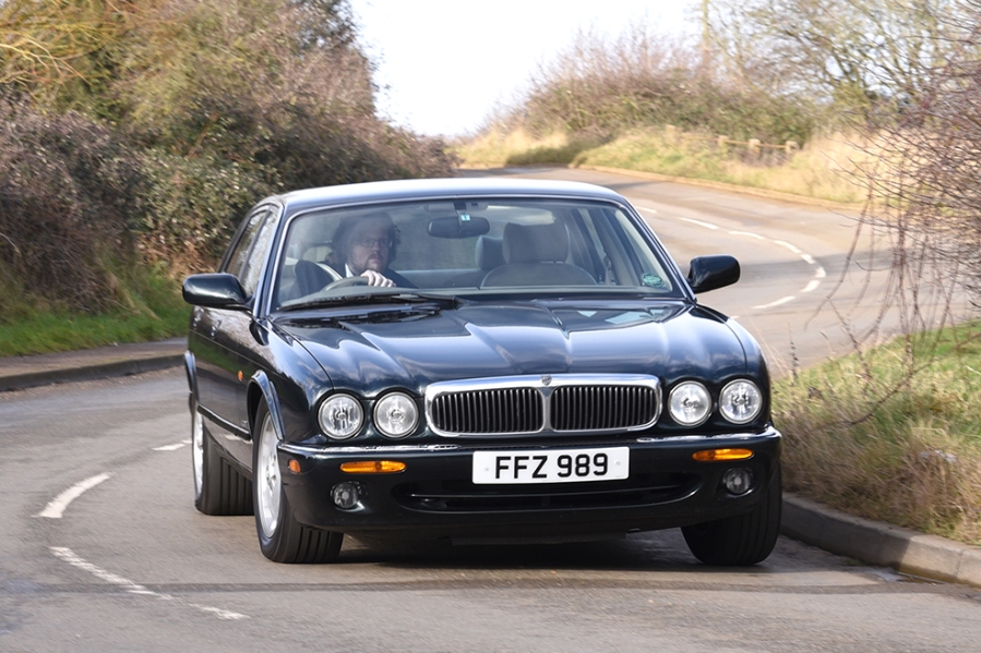 download XJR X308 able workshop manual